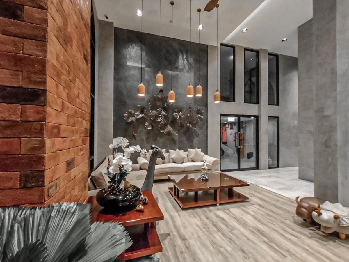 Le Lert Hotel Ratchaburi מראה חיצוני תמונה