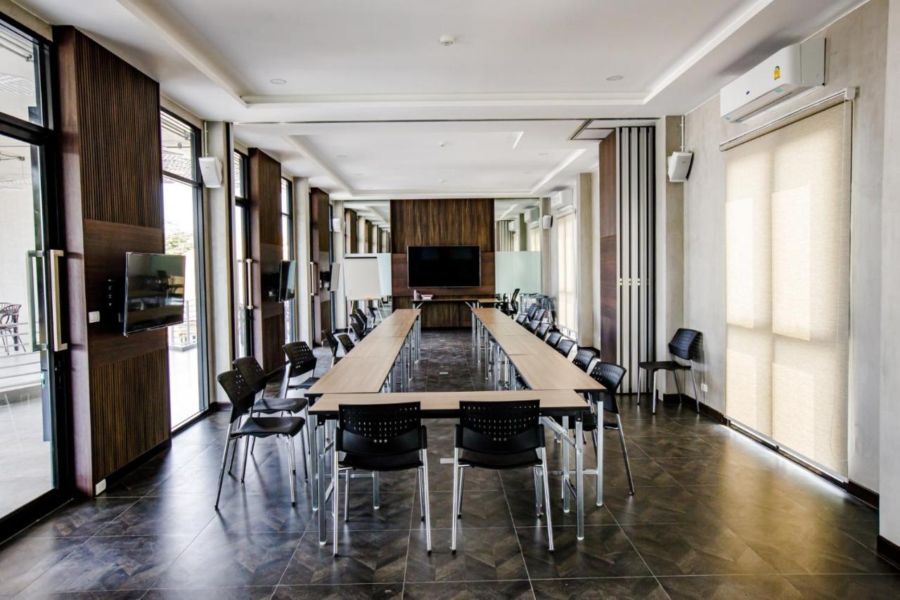 Le Lert Hotel Ratchaburi מראה חיצוני תמונה